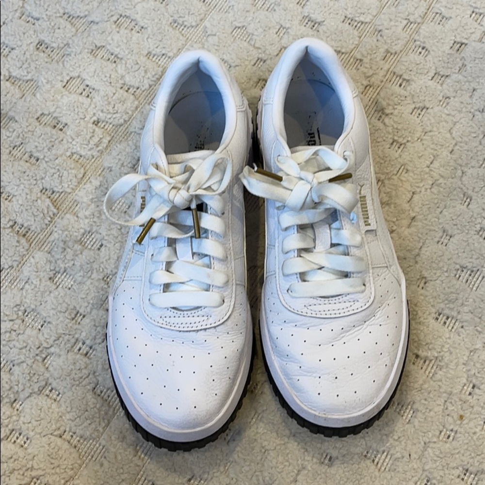Puma Sneakers